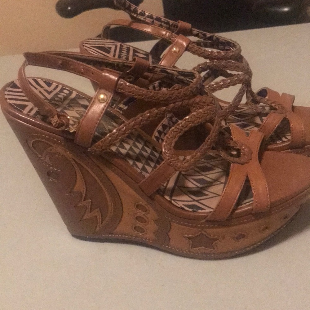 Jessica Simpson wedges
